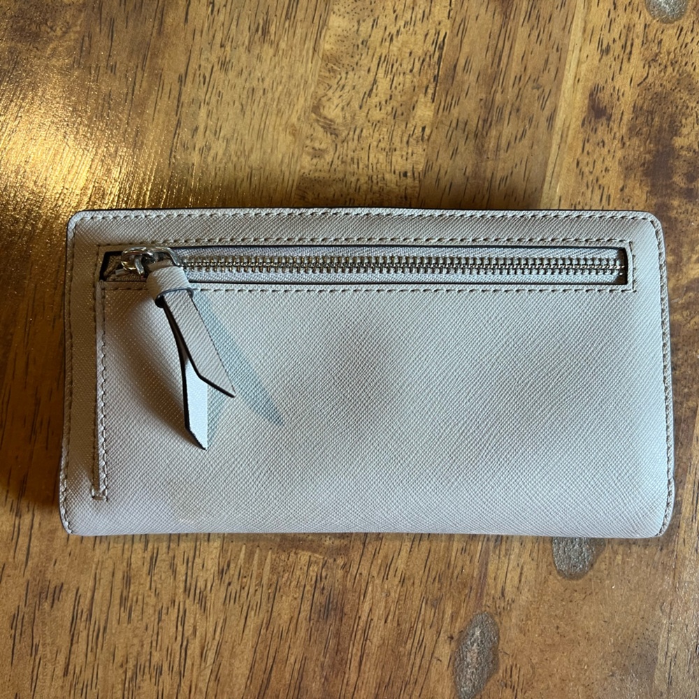 Kate Spade wallet - Picture 3 of 3